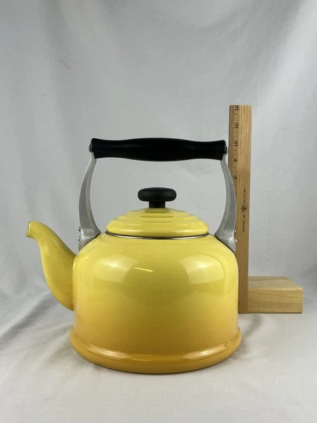 HTF Le Creuset Enamel Tea Kettle 2.2QT Yellow Ombré Nectar