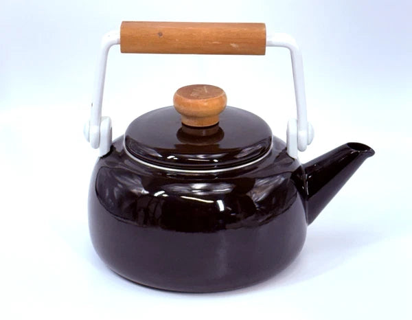 Lincoln Ware Black Enamel Tea Kettle Wood Handle 7" Diameter