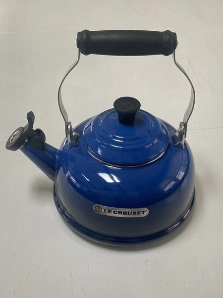 Le Creuset Classic Whistling Kettle, enamel On Steel  Blue Ombré 1.7 Qt