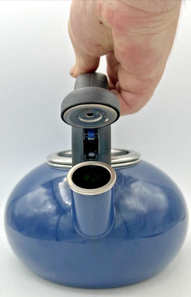 Circulon Whistling Tea Pot Kettle  Blue Enamel 1.5 Quart With Lid