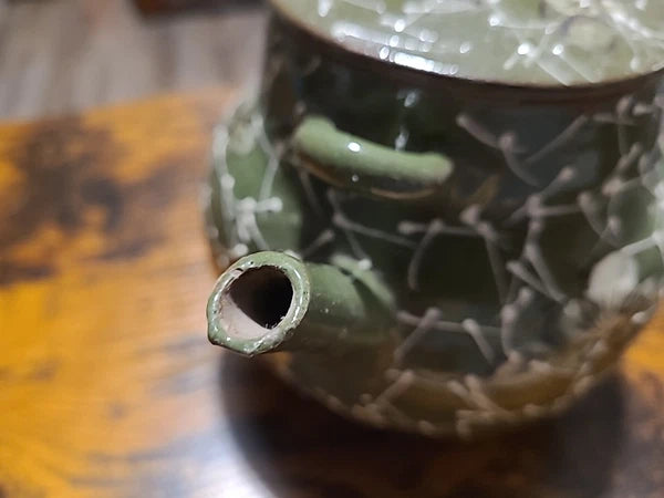 Vintage Japanese Teapot, Raised Pottery Enamel Detail,Does Have Chips