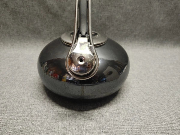 Chantal Classic Loop Enamel on Steel 1.8 Teakettle Black Onyx Tea Kettle