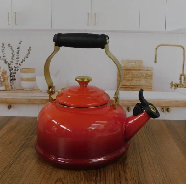 Le Creuset Classic 1.7 Quart Whistling Kettle with Gold Knob, Cerise - New