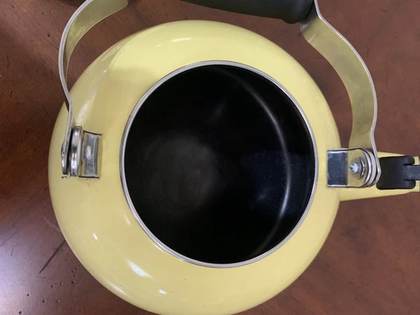 Le Creuset Enamel Yellow 1.7 qt Classic Whistling Tea Kettle