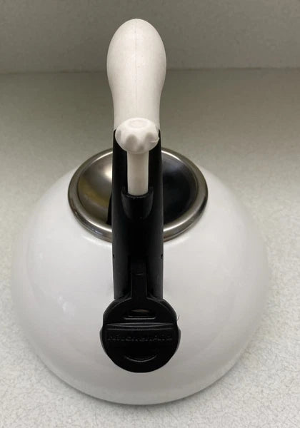 KitchenAid Whistling Tea Coffee Kettle 2.25 Qt 2.23 L White Enamel Tea Pot TQ 08
