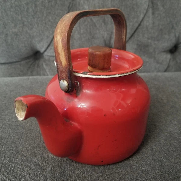 RED Enamelware Graniteware Coffee Tea Pot Vintage Bamboo Knob & Handle 4 DISPLAY