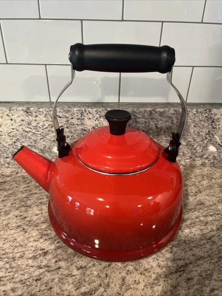 Le Creuset Classic Tea Kettle Teapot Enamel Ombre Cerise Red 1.7qt