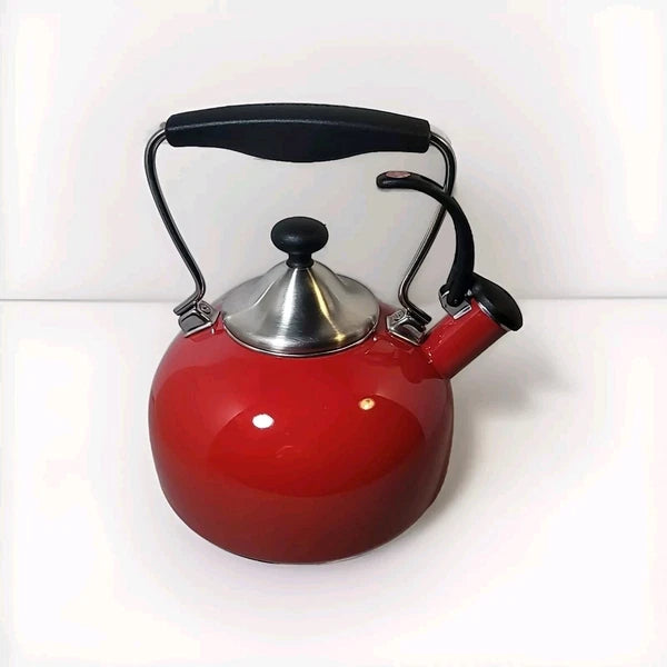 Chantal Enamel on Steel 1.7 Quart Vintage Kettle, Chili Red-Excellent Condition