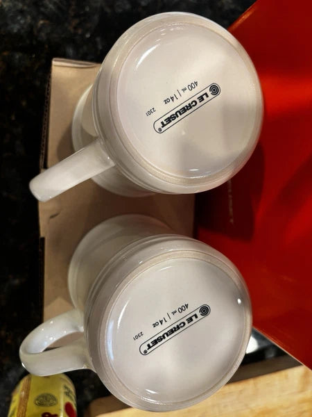 Le Creuset Demi Kettle Set W/ 2 14 Oz Mugs-Meringue-NIB