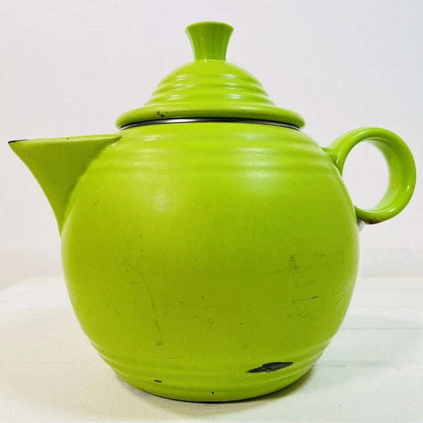 VINTAGE FIESTA MCM ENAMEL ON STEEL METAL CHARTREUSE GREEN TEA KETTLE TEAPOT