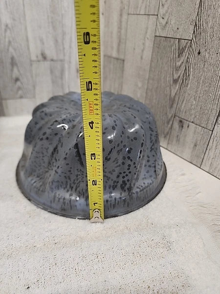 Stunning Vtg Grey Enamel Splatterware Lot Agate Can. Spout Teapot Bundt Pan Farm