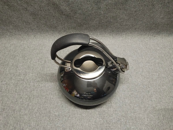 Chantal Classic Loop Enamel on Steel 1.8 Teakettle Black Onyx Tea Kettle