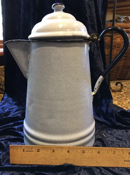 Vintage very Light Gray Blue White Speckle Graniteware Enamel Coffee Tea Pot 10"