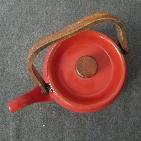 RED Enamelware Graniteware Coffee Tea Pot Vintage Bamboo Knob & Handle 4 DISPLAY