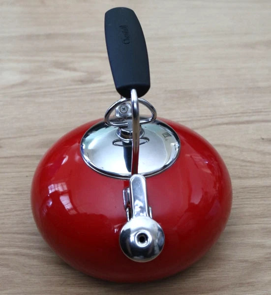 Chantal Whistling Tea Kettle Teapot Red Cherry Enamel 2qt Pre Owned