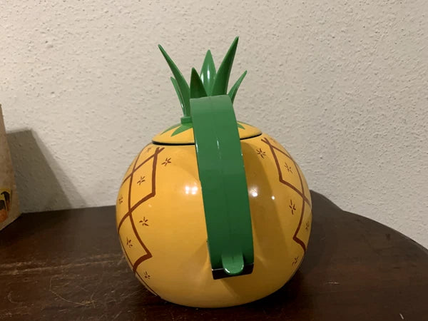 Copco Enamel on Steel Island Pineapple 2.5 Qt Whistling Tea Kettle 1993 WB