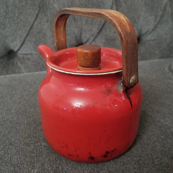 RED Enamelware Graniteware Coffee Tea Pot Vintage Bamboo Knob & Handle 4 DISPLAY