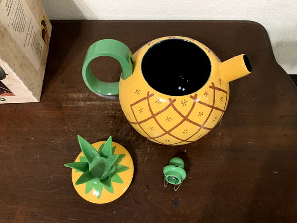 Copco Enamel on Steel Island Pineapple 2.5 Qt Whistling Tea Kettle 1993 WB