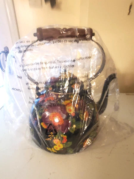 Mackenzie-Childs Black Flower Market Teapot Halloween Autumn Fall 3 QT Quart