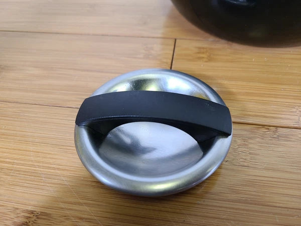 KitchenAid ~ 2 Qt/1.9L ~ Black Enamel ~  Whistling Teapot ~ Tea Kettle