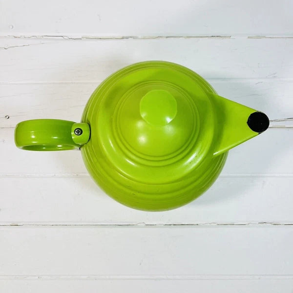 VINTAGE FIESTA MCM ENAMEL ON STEEL METAL CHARTREUSE GREEN TEA KETTLE TEAPOT