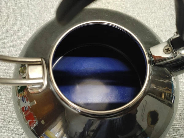 Chantal Classic Loop Enamel on Steel 1.8 Teakettle Black Onyx Tea Kettle