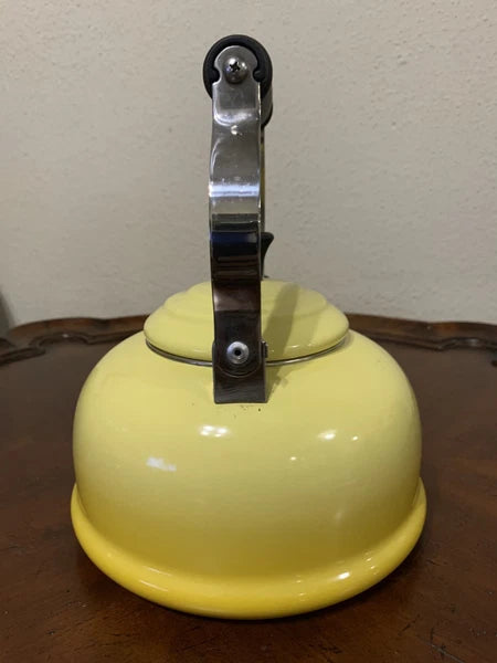 Le Creuset Enamel Yellow 1.7 qt Classic Whistling Tea Kettle