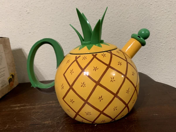 Copco Enamel on Steel Island Pineapple 2.5 Qt Whistling Tea Kettle 1993 WB