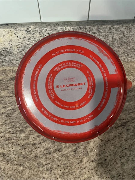 Le Creuset Classic Tea Kettle Teapot Enamel Ombre Cerise Red 1.7qt