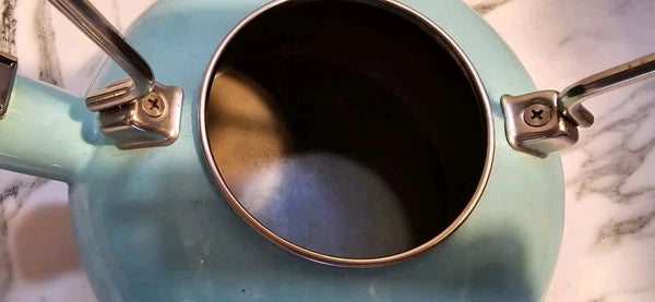 Chantal Tea Pot Kettle Enamel Coated Steel 2 Quart