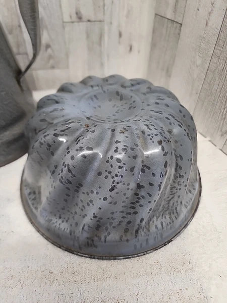 Stunning Vtg Grey Enamel Splatterware Lot Agate Can. Spout Teapot Bundt Pan Farm